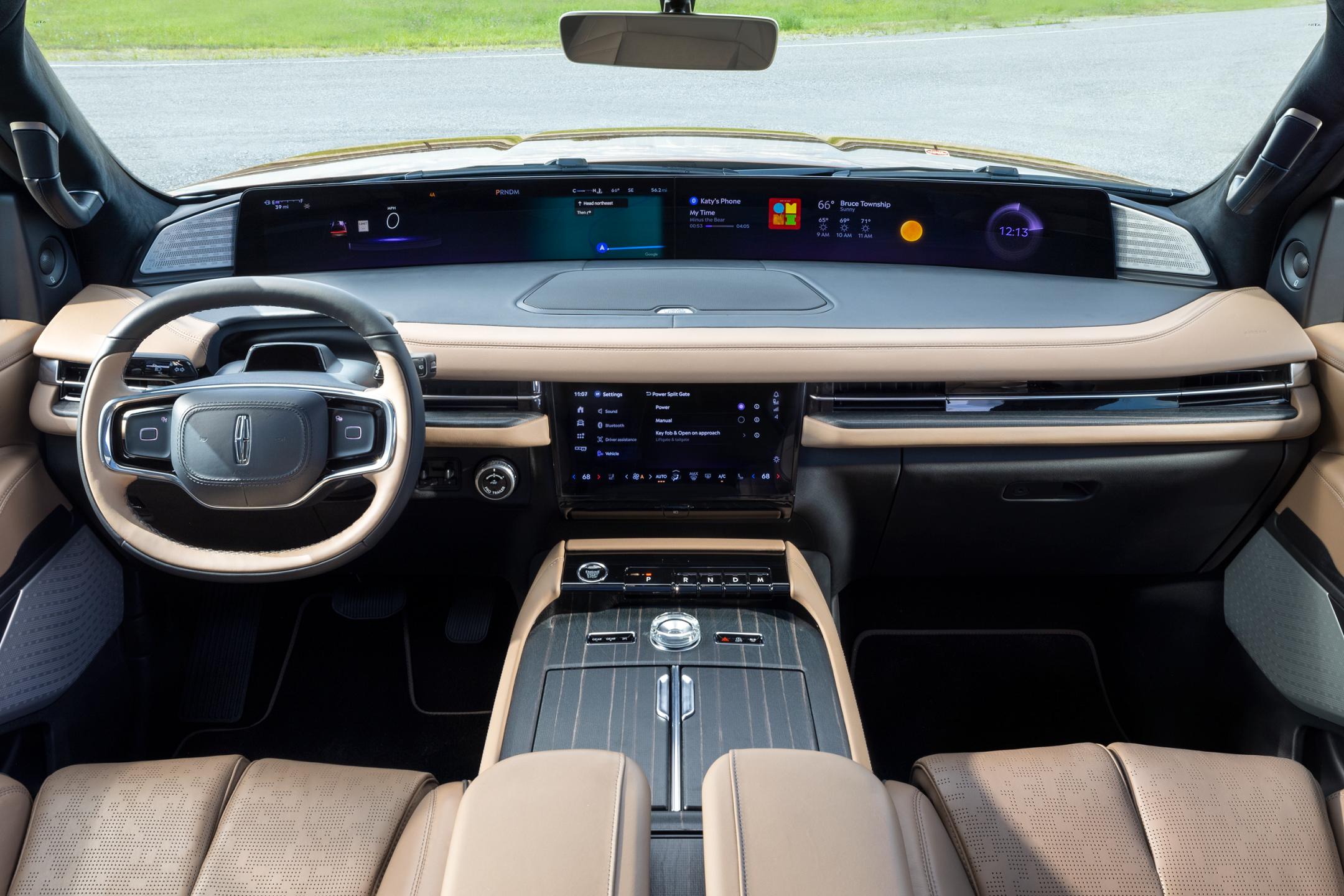 The interior of a 2025 Lincoln Black Label Navigator® SUV with the Enlighten theme