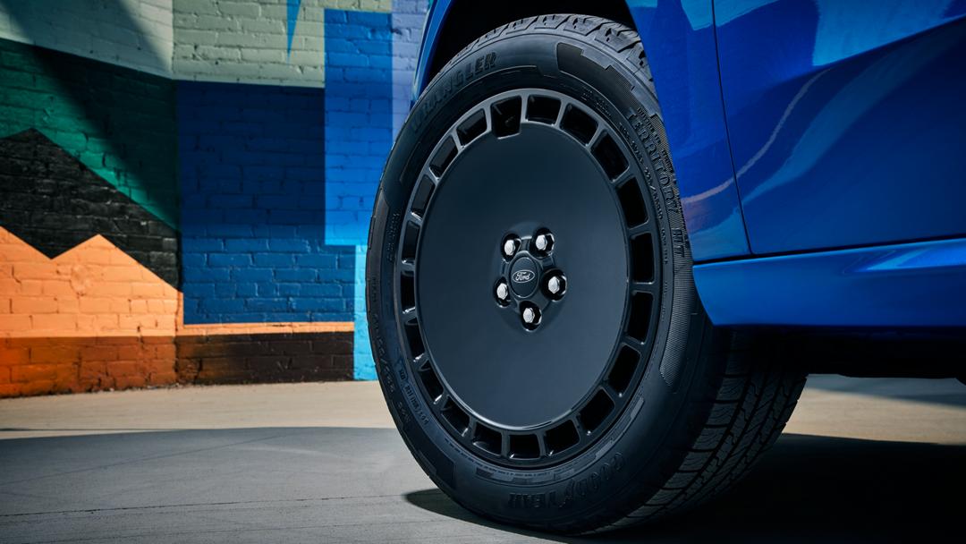 2025 Ford Maverick XL photo 11