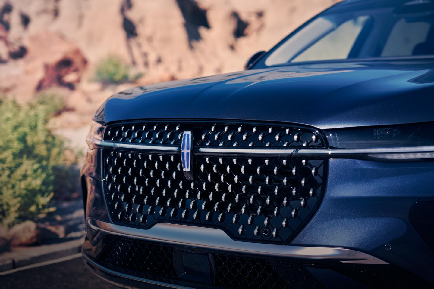 La calandre du Lincoln Nautilus 2024