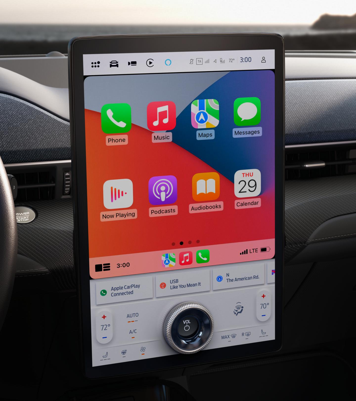 15.5-inch touchscreen in the 2025 Ford Mustang Mach-E®