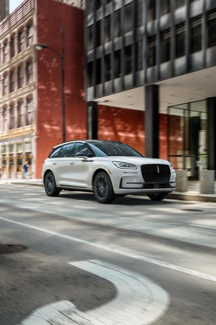 Modèle VUS Lincoln Corsair Première 2026 est présenté avec l’ensemble décor Jet en option