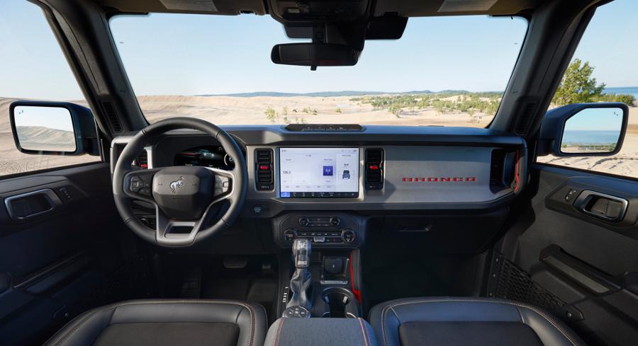 The dashboard of a 2025 Ford Bronco® SUV, showing the 12-inch touchscreen