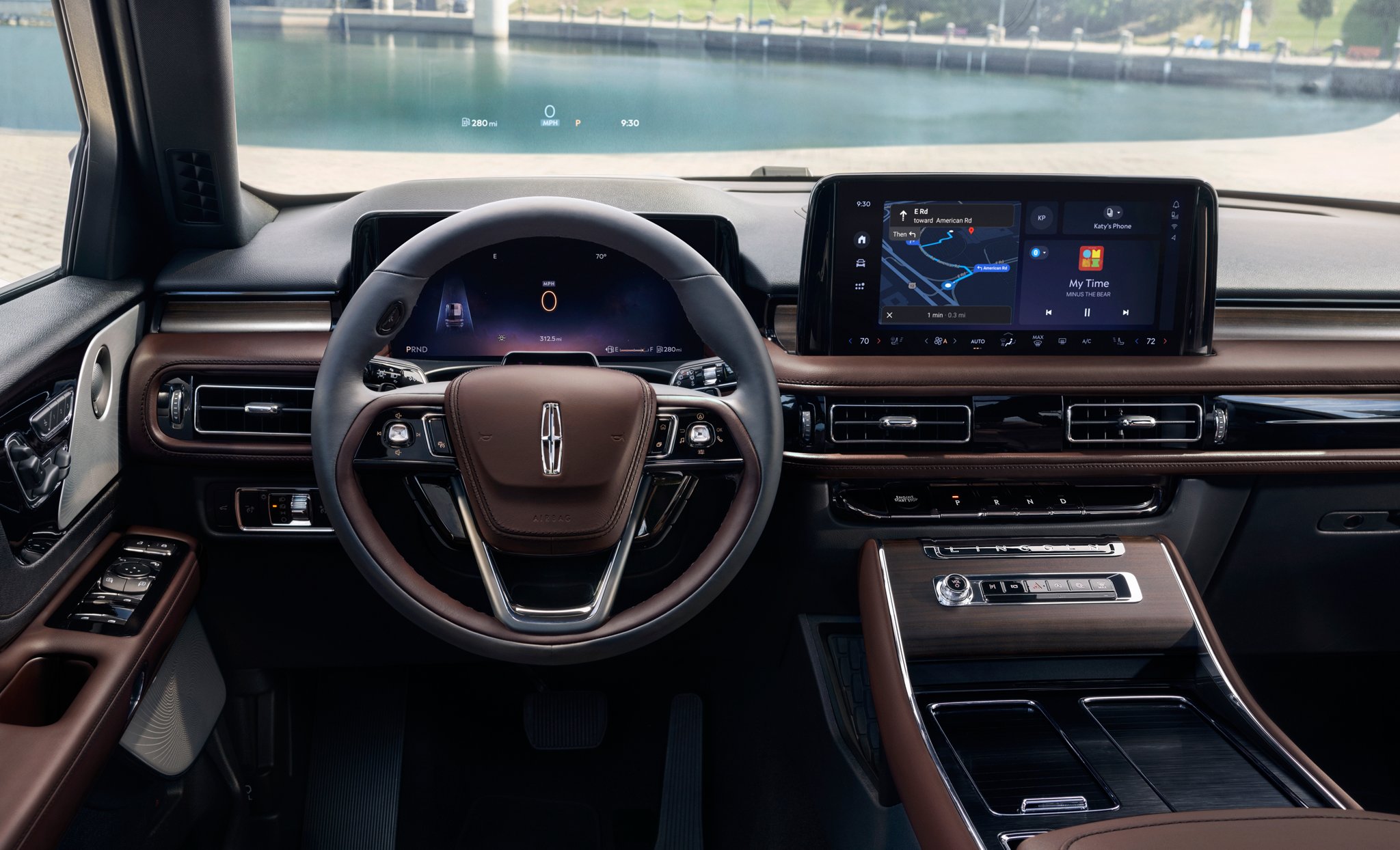 The Head-up display feature inside the 2025 Lincoln Aviator.
