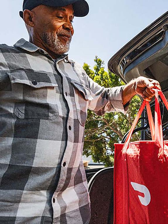 Ford Fund DoorDash Feeding America Partner Up