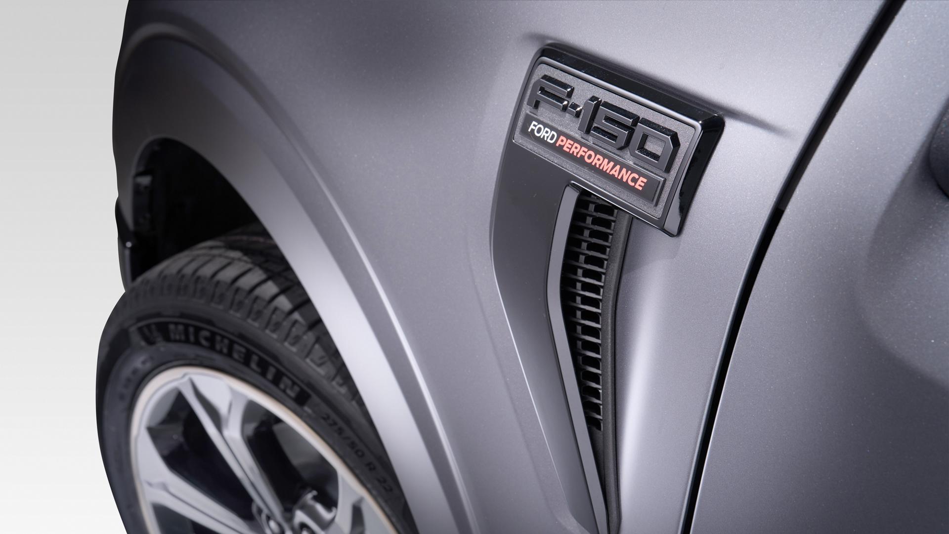 Ford Performance Fender Vent Kit