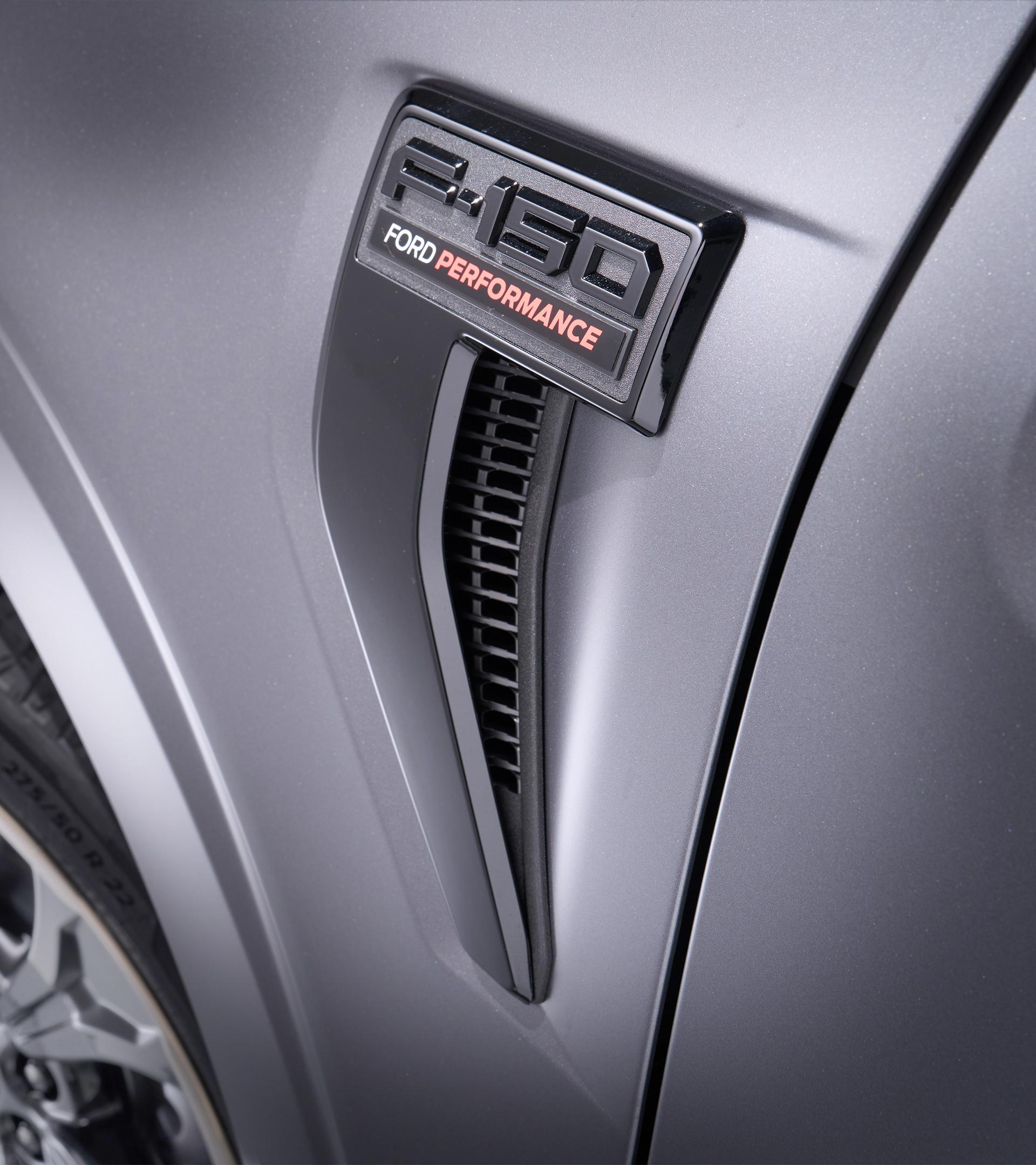 Ford Performance Fender Vent Kit