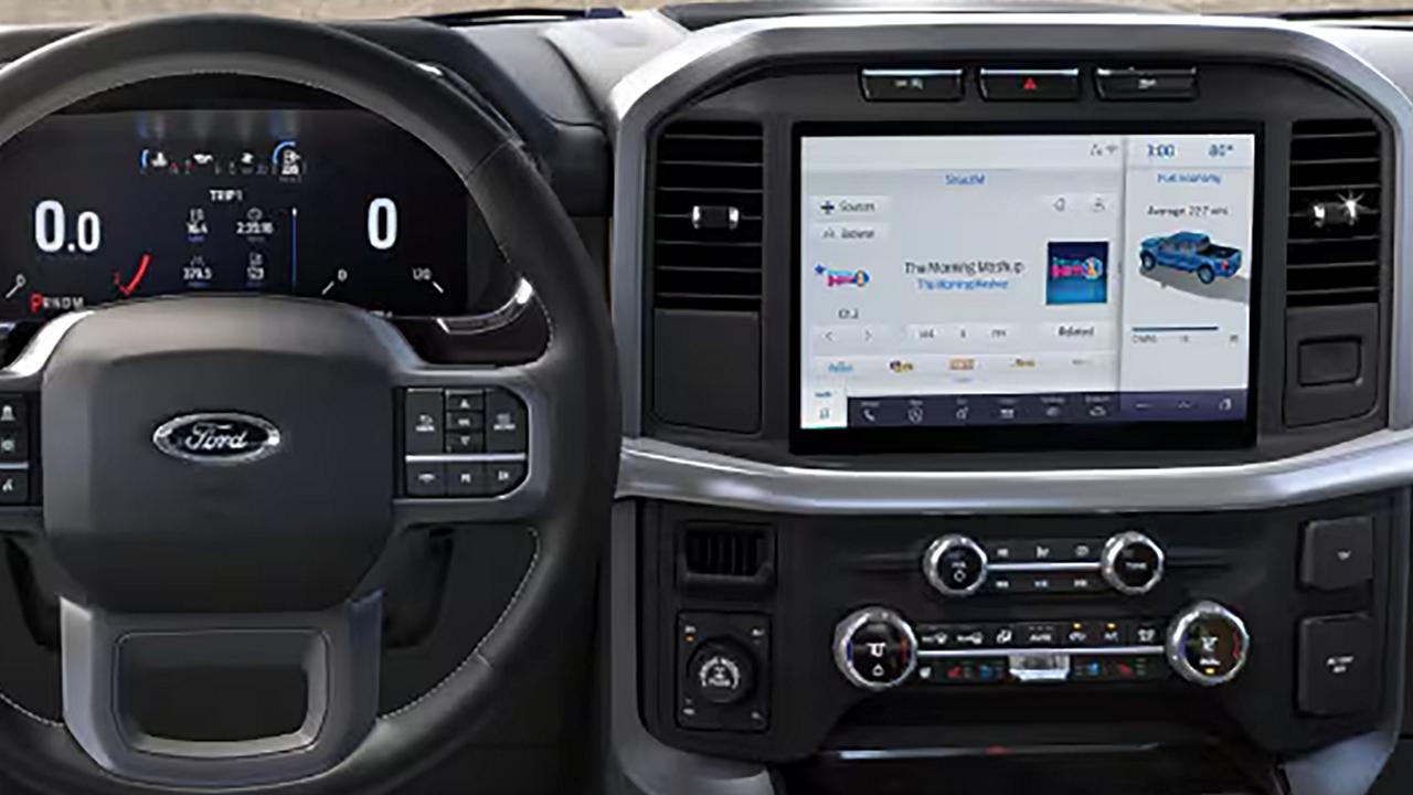 Volante, tablero y pantalla de la Ford F-150