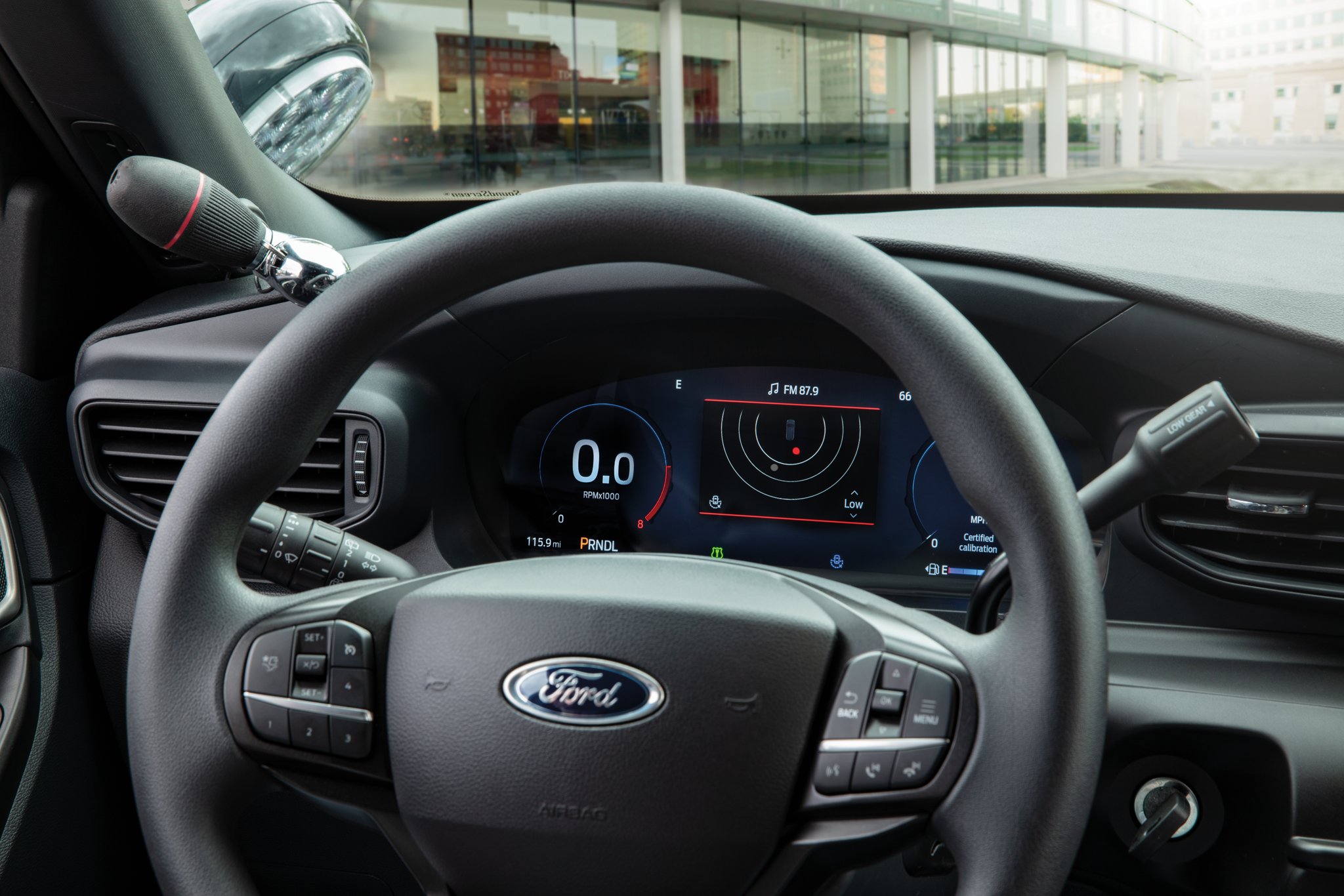 The dash of a 2025 Ford Police Interceptor® Utility with Police Parameter Alert activated