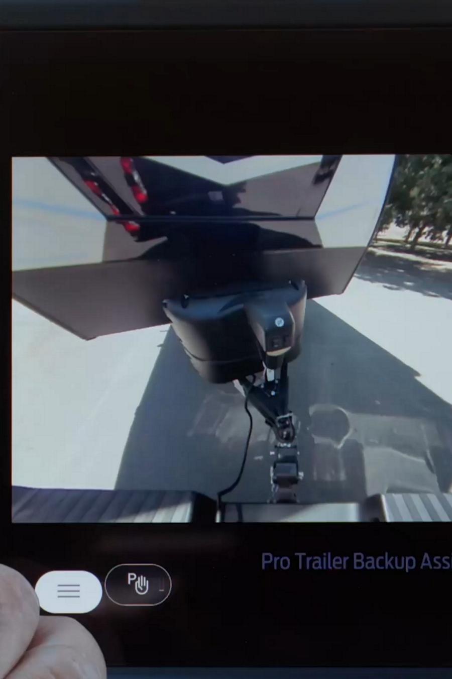 Close-up on the center display while using the Pro Trailer Backup Assist™ feature