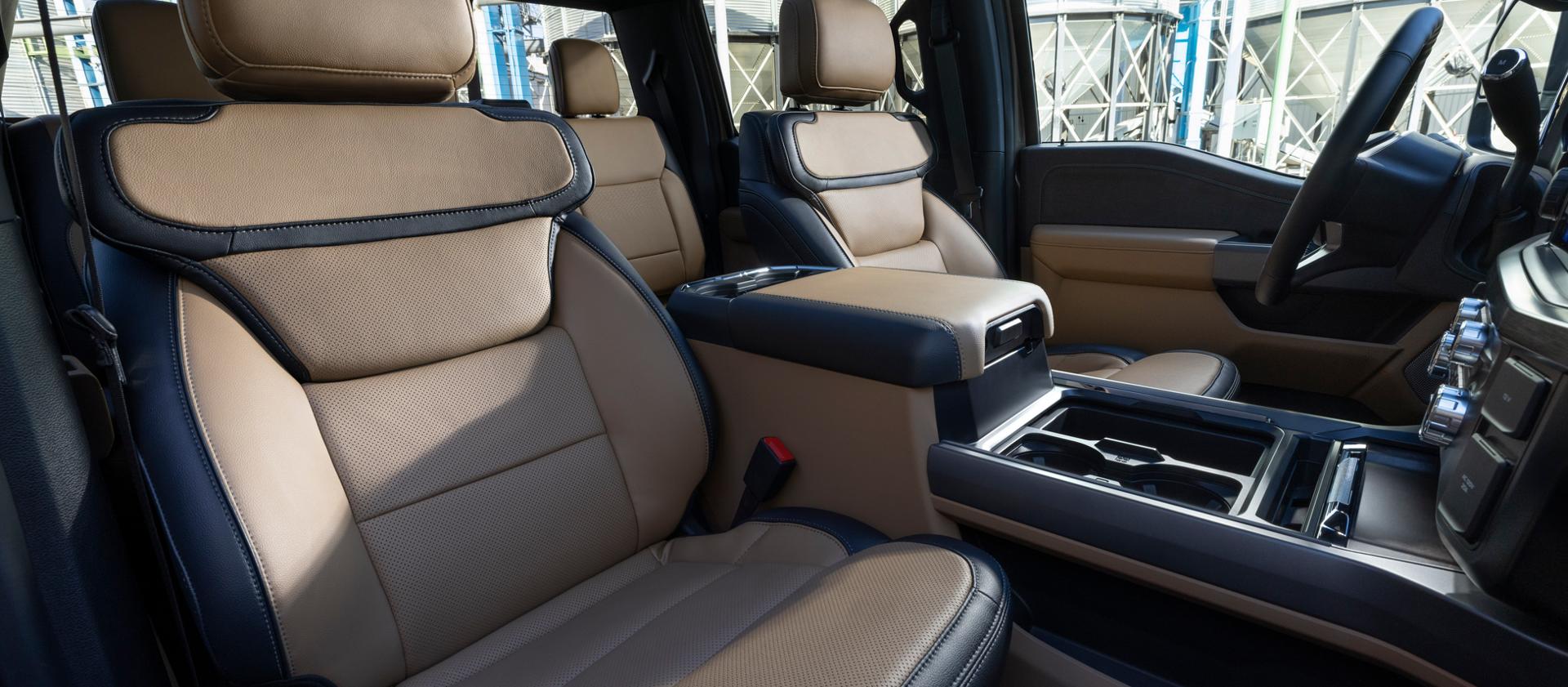 Interior view of the 2026 Ford Super Duty® F-350® Lariat® pickup