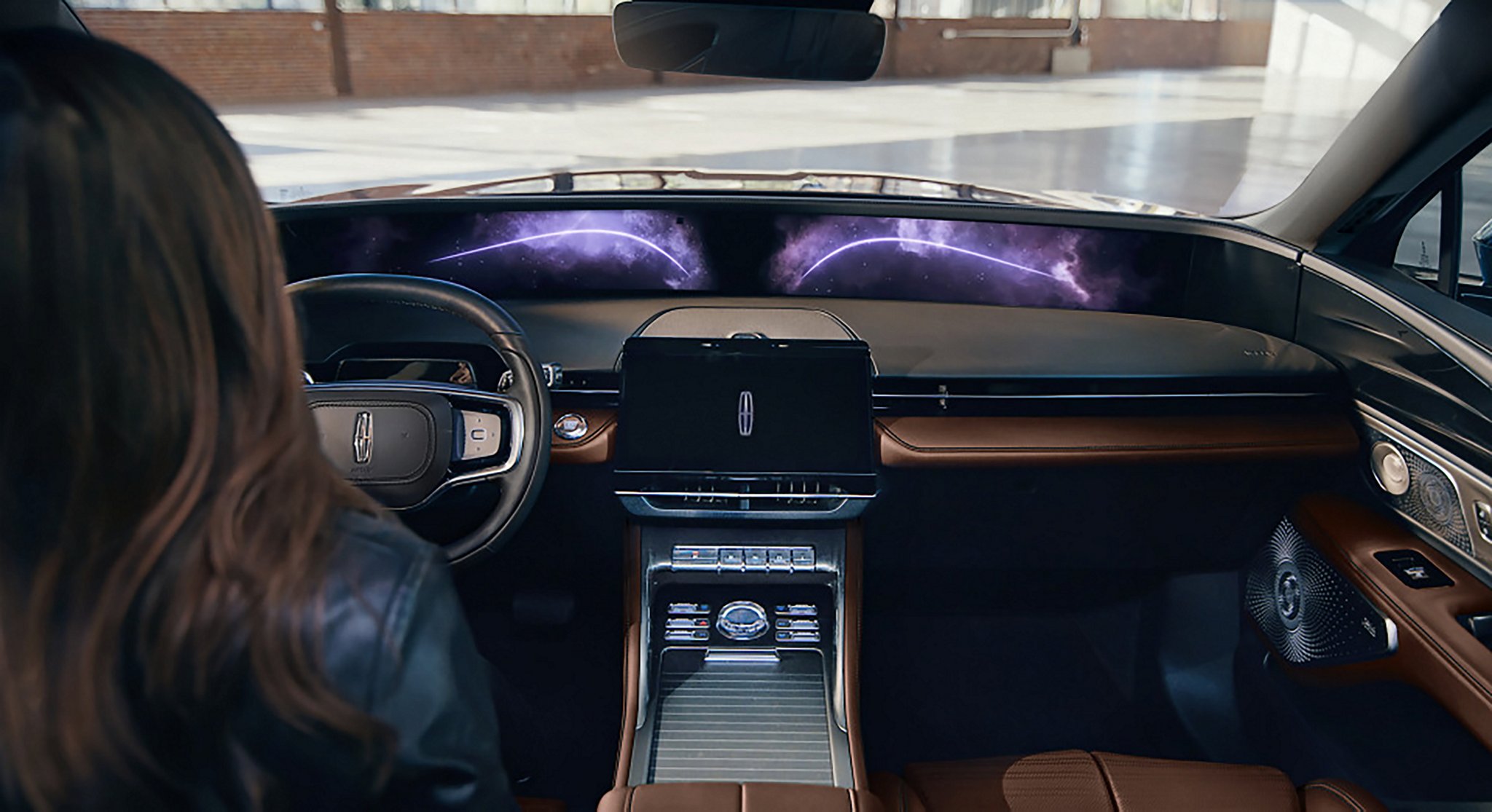 The beginning light sequence of the Lincoln embrace on the panoramic display of a 2026 Lincoln Nautilus