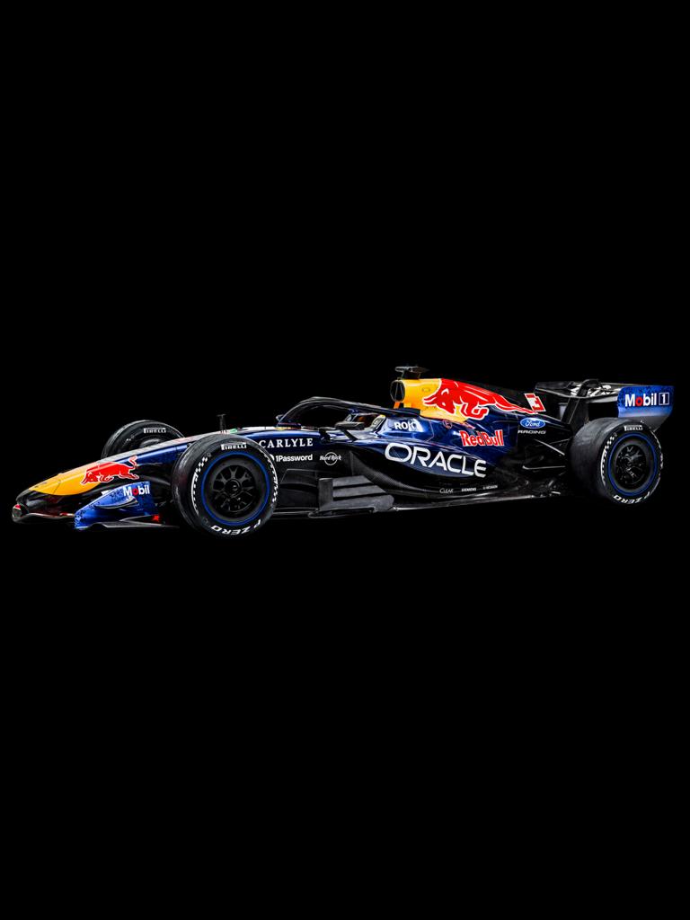 Auto Red Bull Formula One en un fondo black