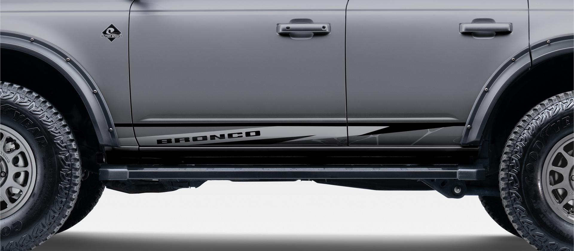 Geometric Bronco Rocker Graphic