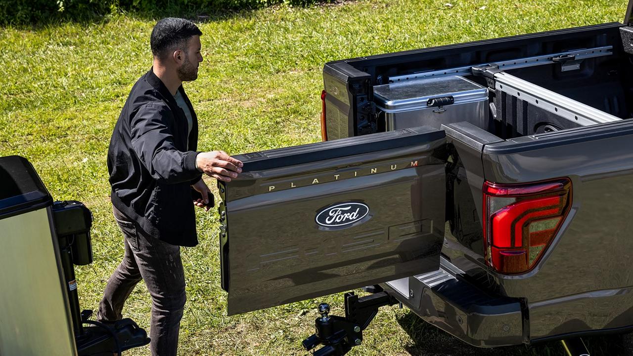 Detalle de la puerta trasera de la Ford F-150