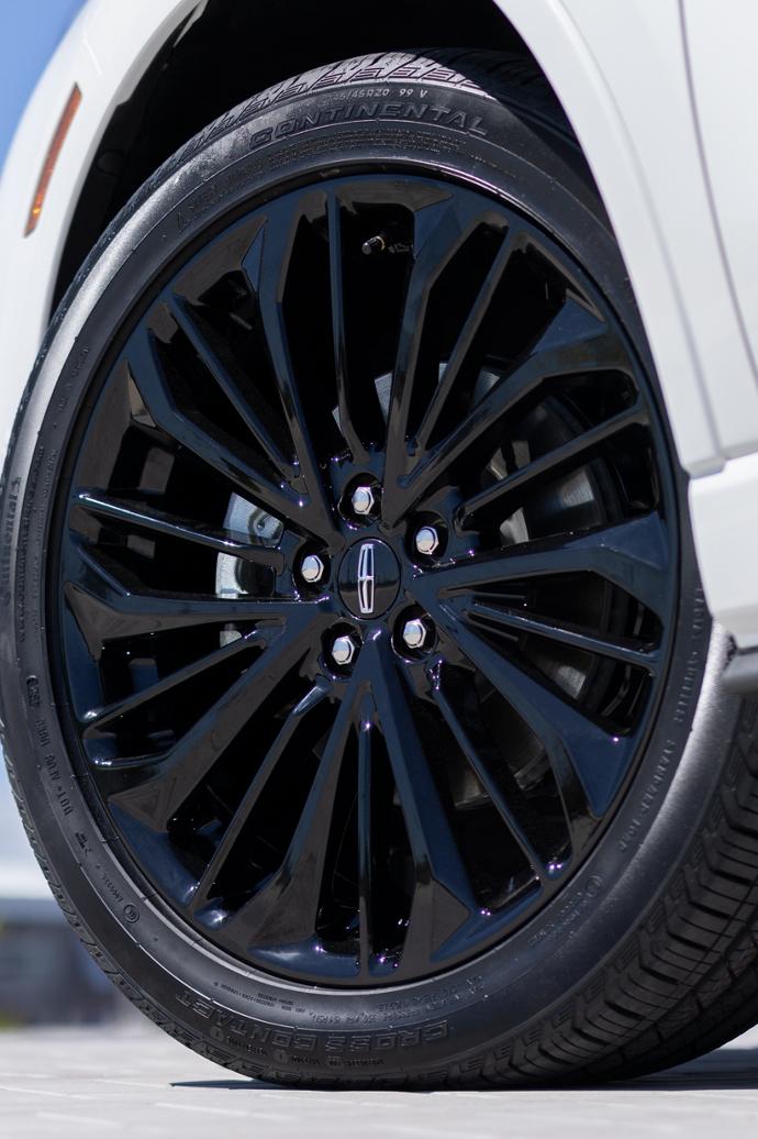 A stylish 20-inch wheel of the available Jet Appearance Package is shown