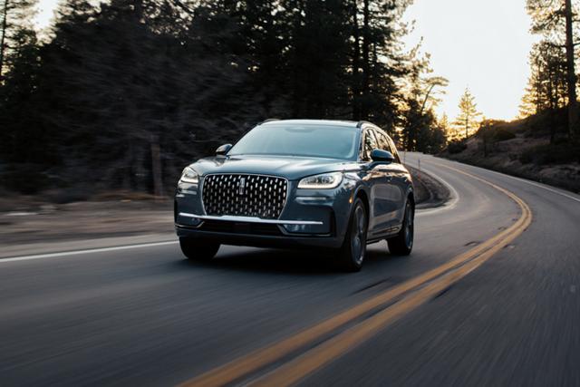 2023 Lincoln Corsair® shown here