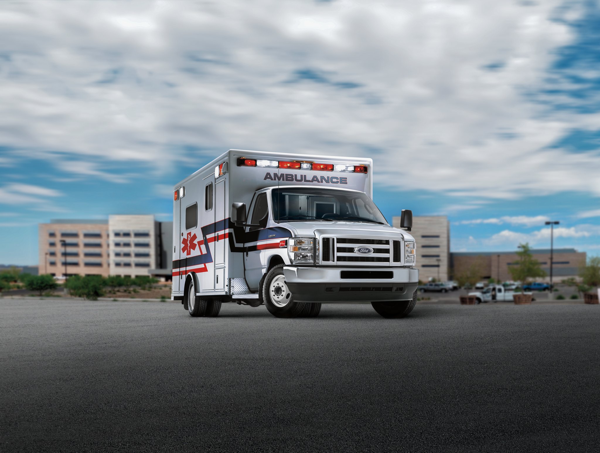 Fourgon tronqué série E 2025 à roues arrière jumelées (RAJ) avec modification pour ambulance de type III