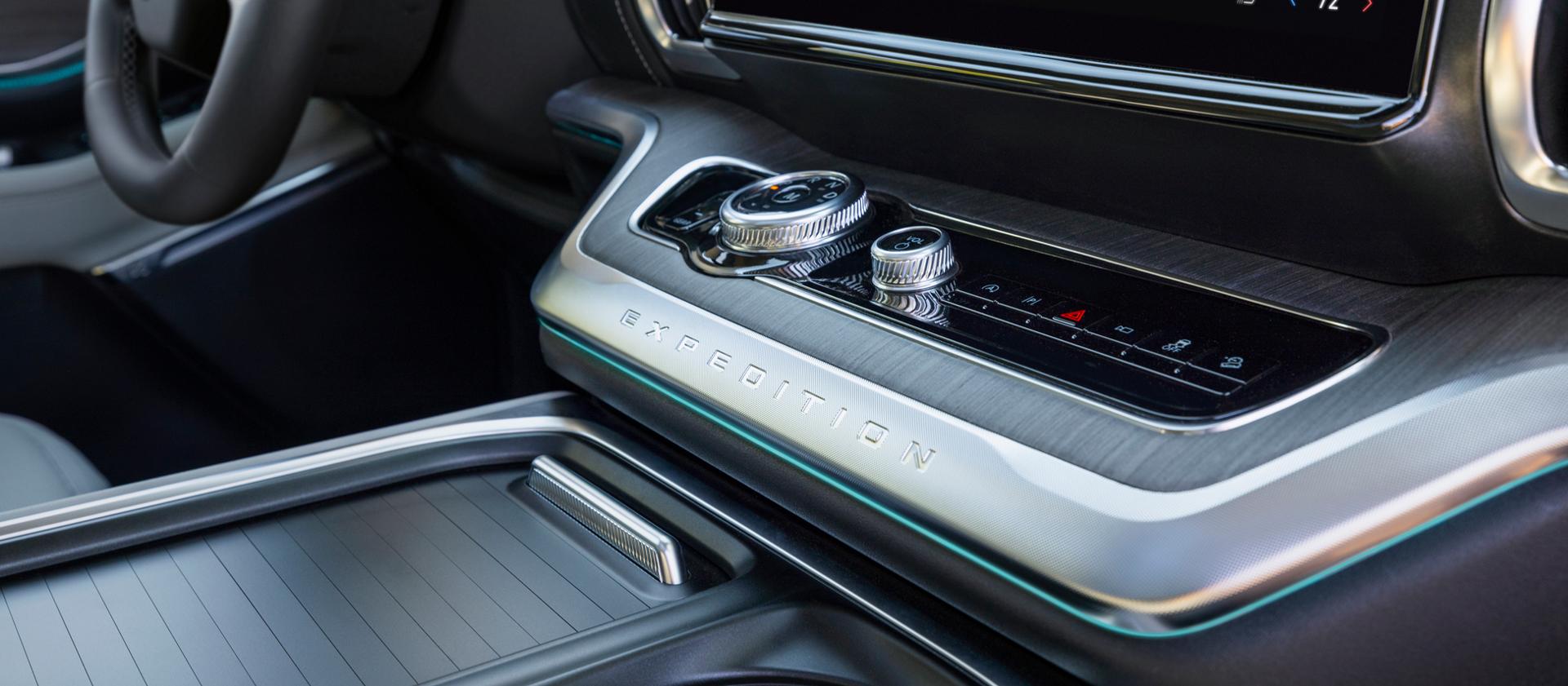 2026 Ford Expedition® Platinum® SUV center console