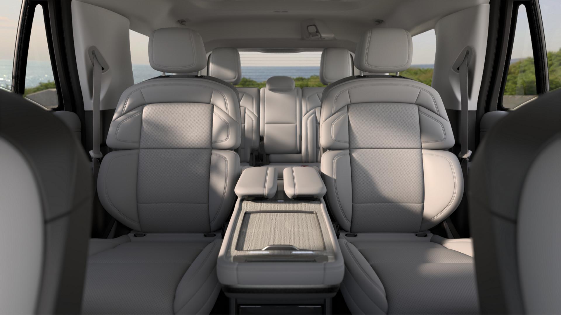 Se muestran las diversas opciones de asientos de la segunda fila para la Lincoln Navigator 2026