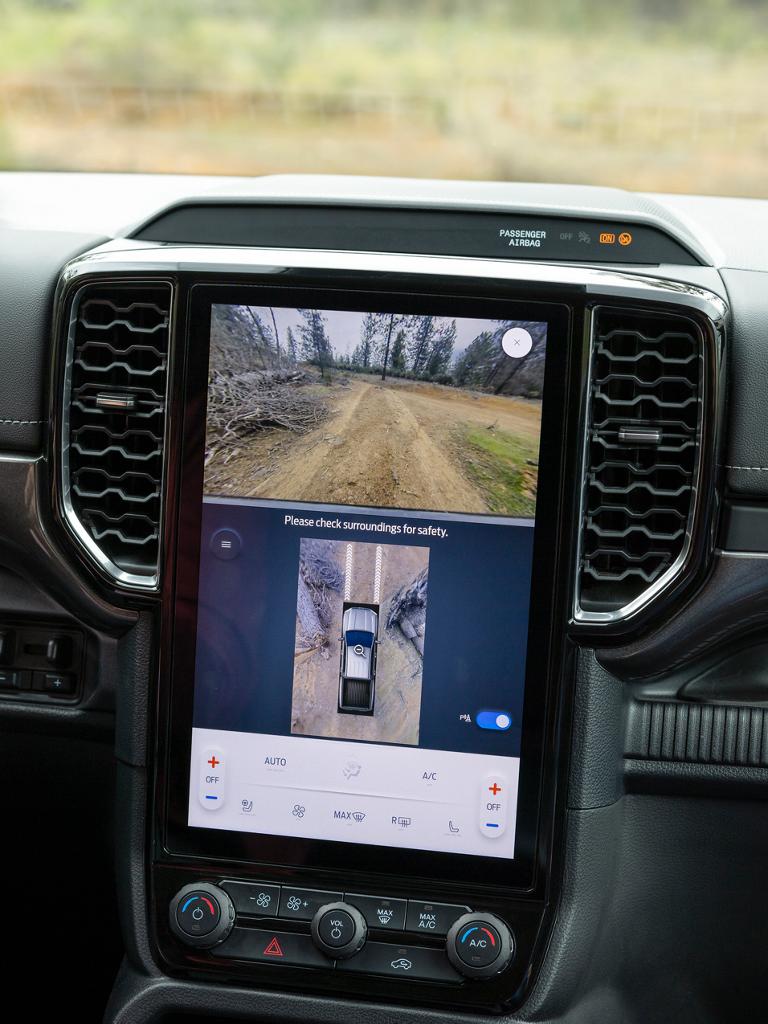 Close-up of the 360-Degree Camera feature being used on the center display.