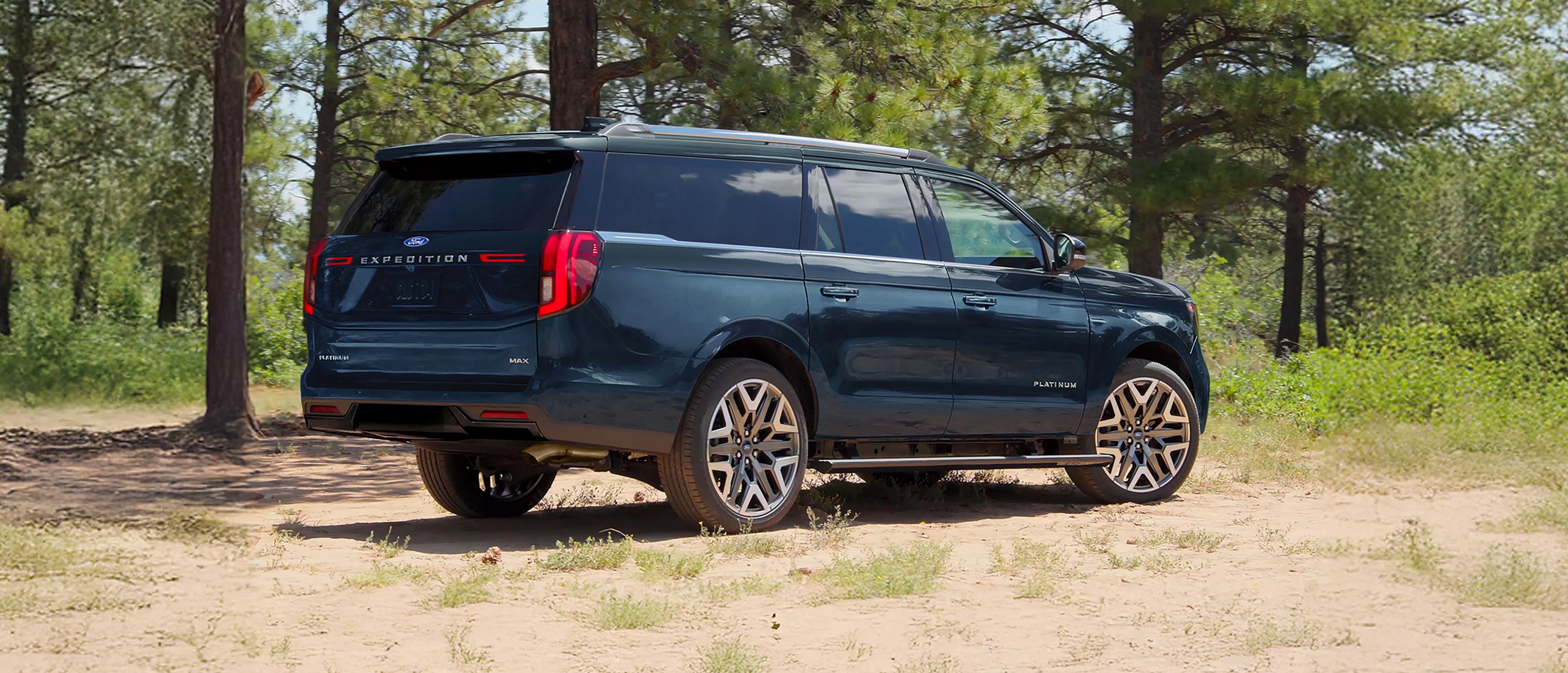 Parked 2027 Ford Expedition® King Ranch® SUV with power deployable running boards