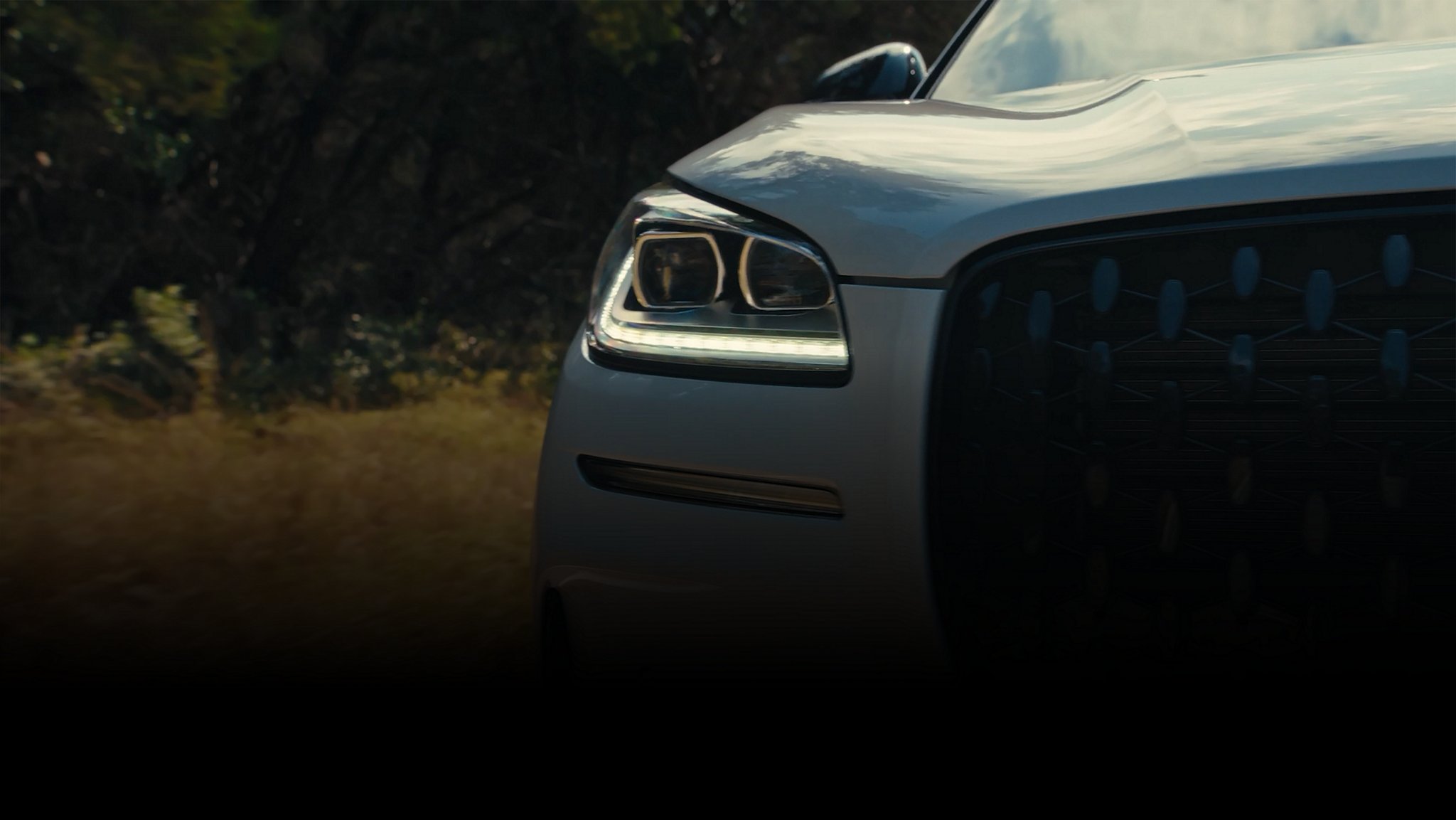 The Adaptive Pixel LED Headlamp on the 2026 Lincoln Corsair