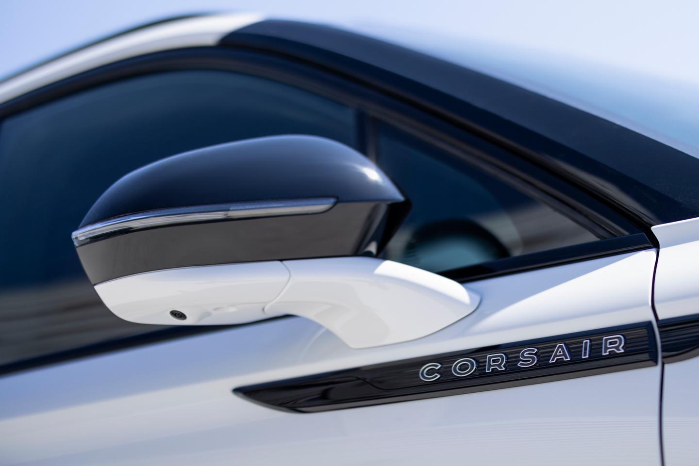 The autofold sideview mirror of a 2026 Lincoln Corsair® Reserve model is shown in its extended position