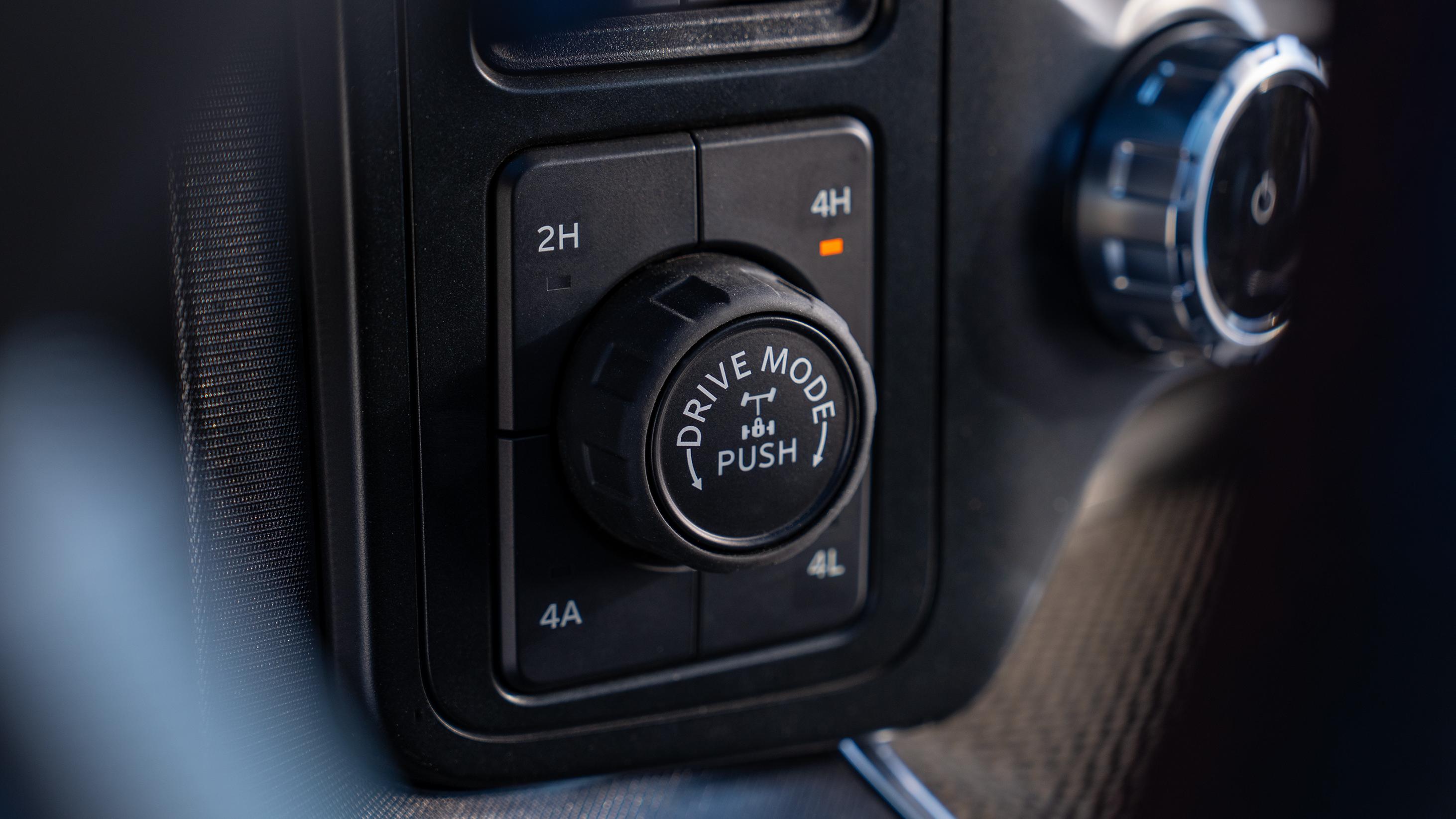 Close-up of the 2026 Ford F-150® selectable drive modes knob