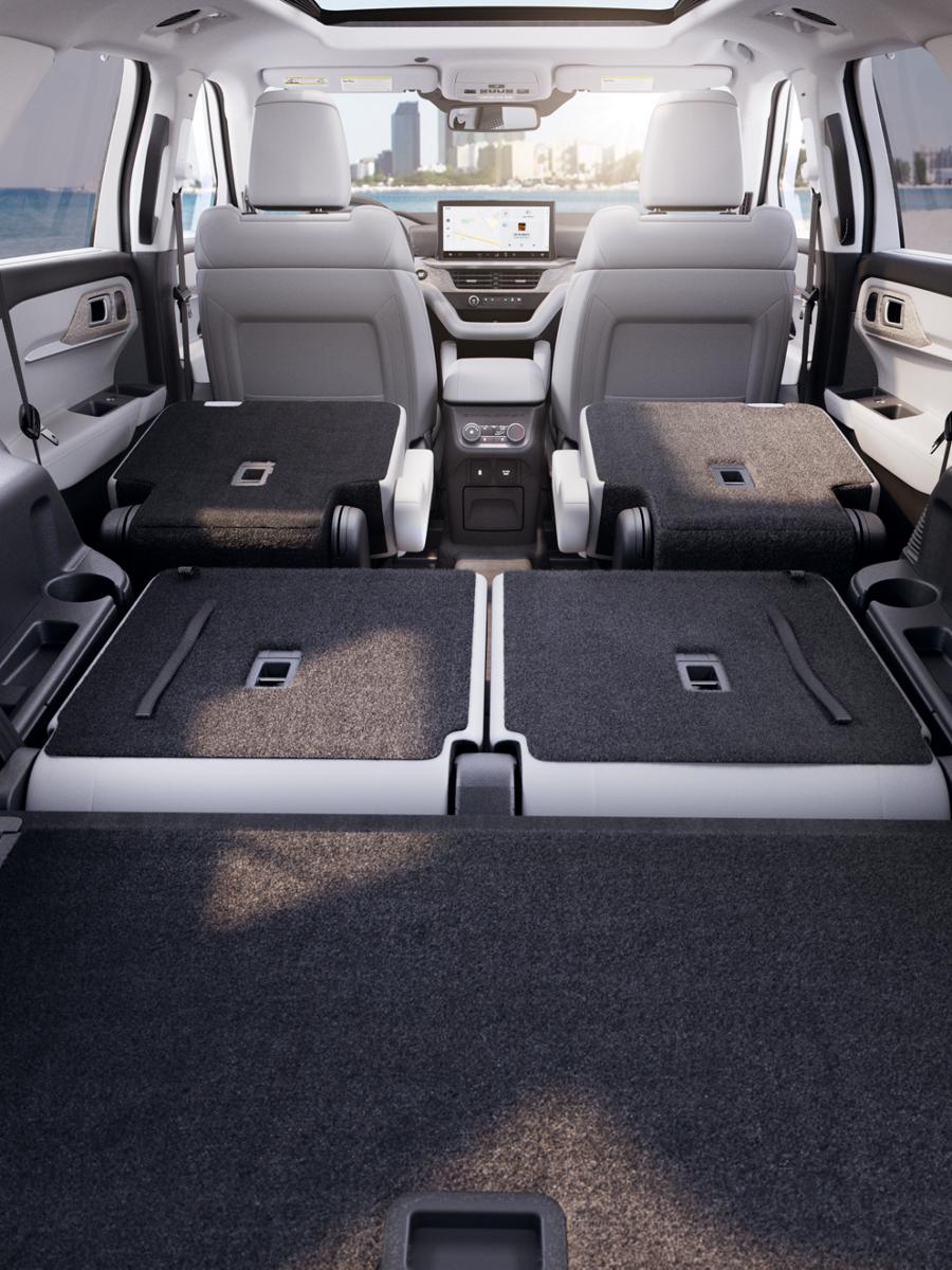 The interior cargo space of a 2025 Ford Explorer® SUV