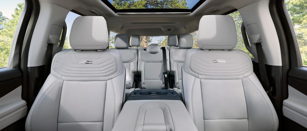 2027 Ford Expedition® Platinum® SUV seating area