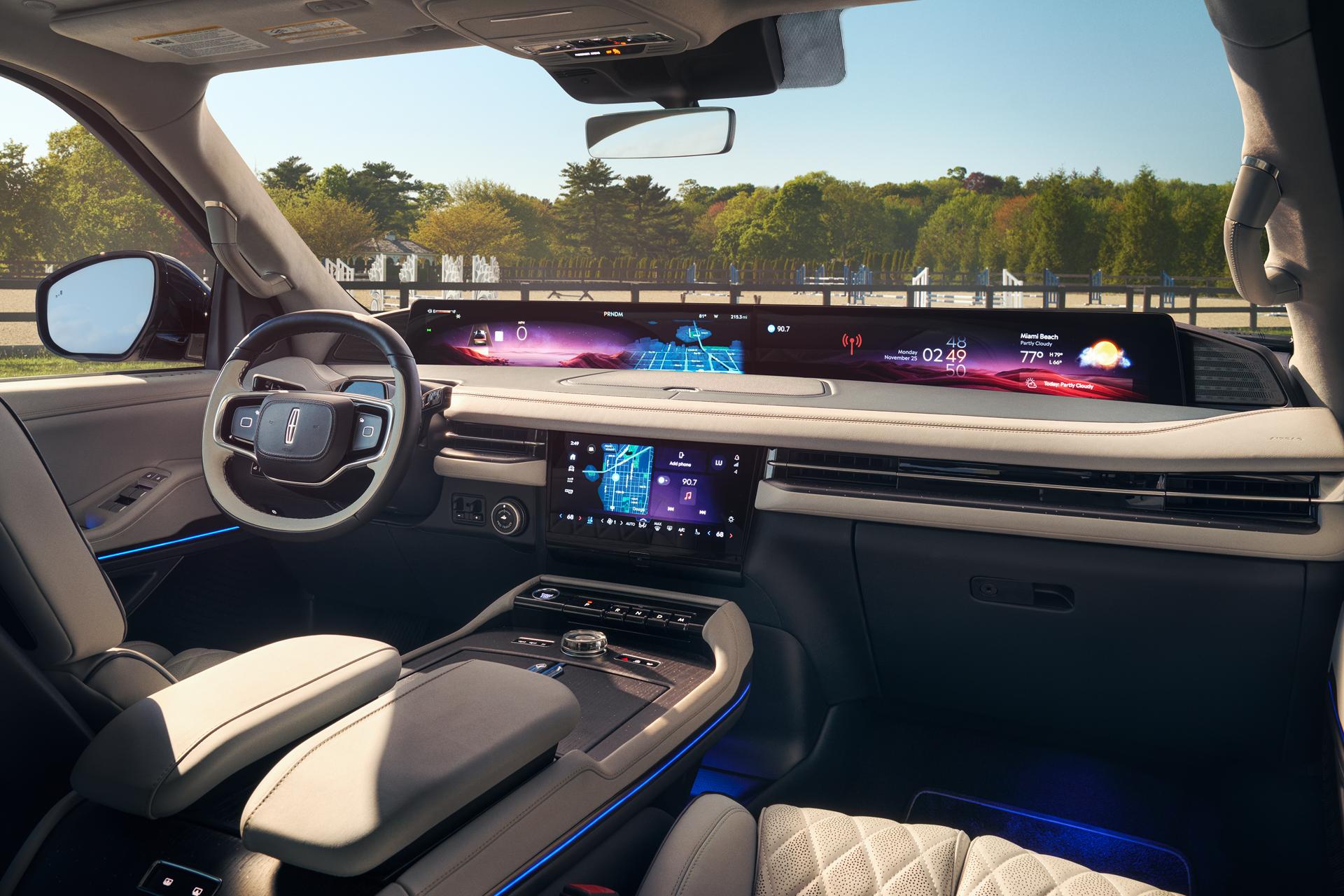 The interior of the 2025 Lincoln Navigator.